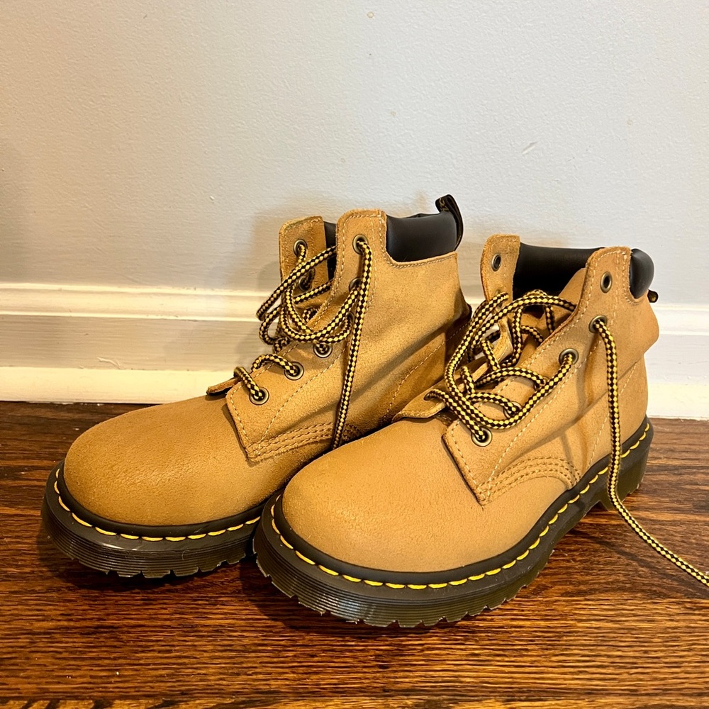 Dr Marten’s 939 tan leather women’s boots